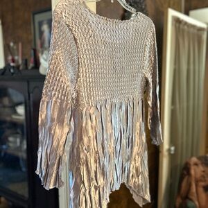 Beautiful silver evening wear. Great for New Year’s Eve